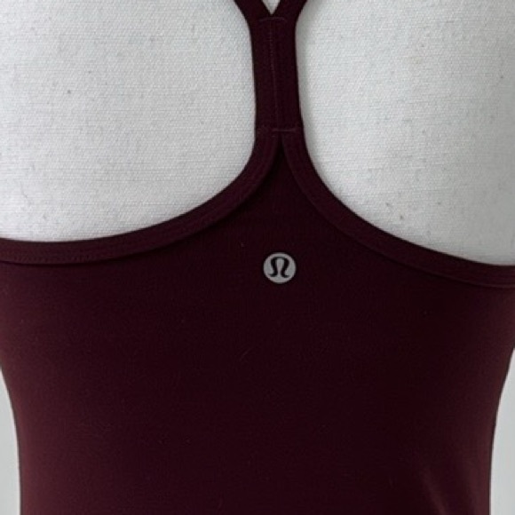 Lululemon Magenta Workout Top | Size 2 | Gym Essential | Stretchy & Lightweight - Picture 8 of 10